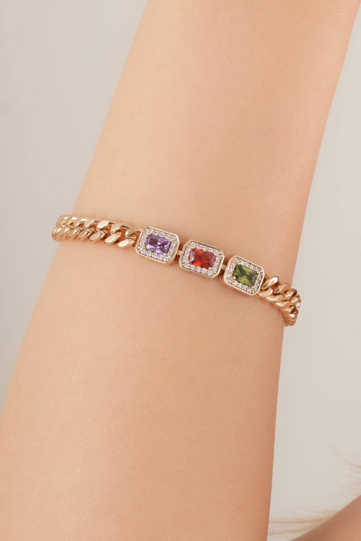 Renkli Taşlı Gold VIP Bileklik