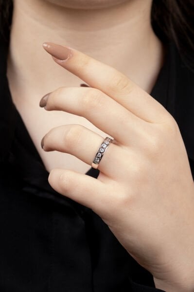 XUPİNG SİLVER SIRA CAM TAŞLI ALYANS YÜZÜK