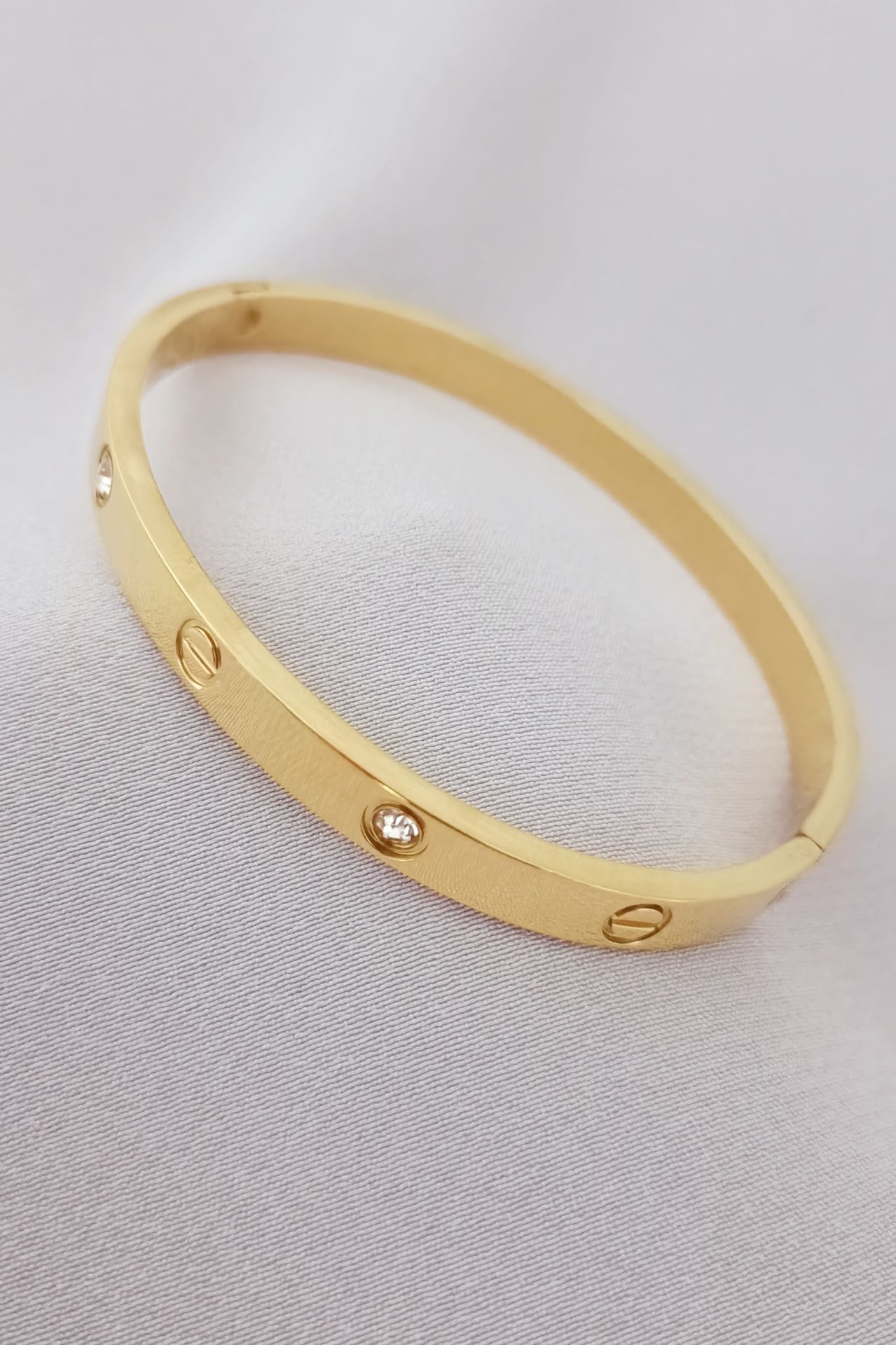 Çelik taşlı cartier bileklik