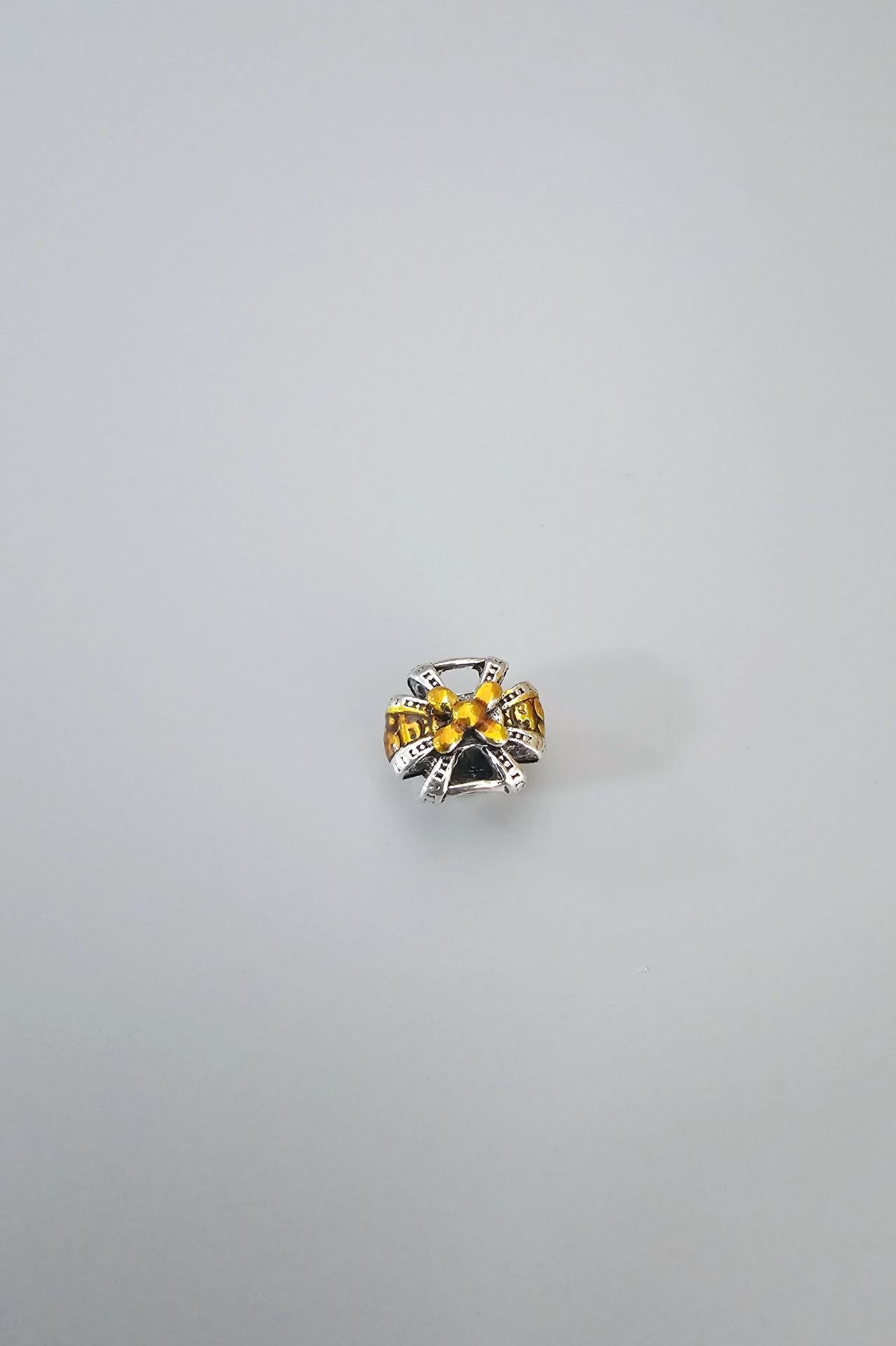 Çelik Gold Papyon Charm