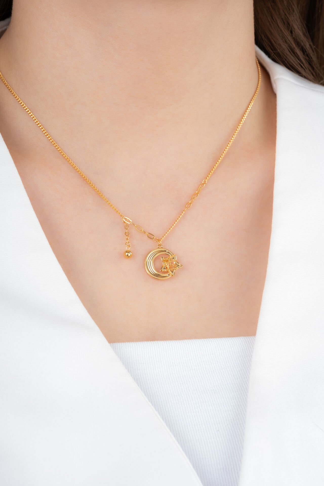 Ay Yıldız Detaylı Kolye