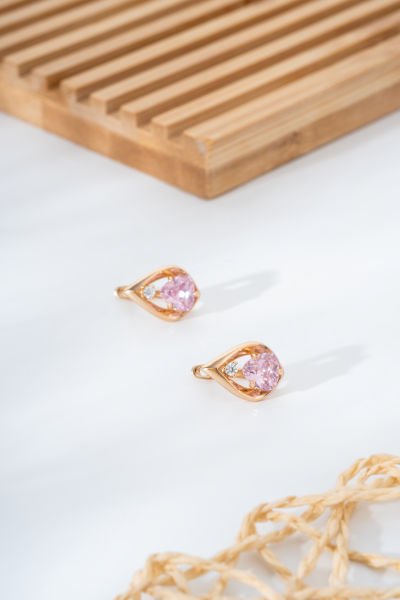 Xuping Pembe Taşlı Damla Elit Küpe