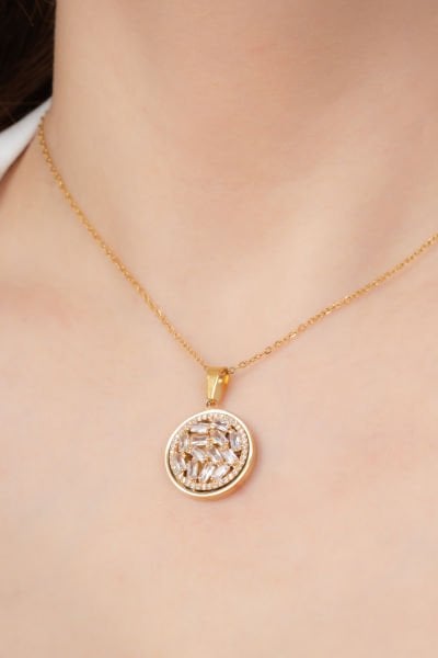 Yuvarlak Taş İşlemeli Çelik Kolye